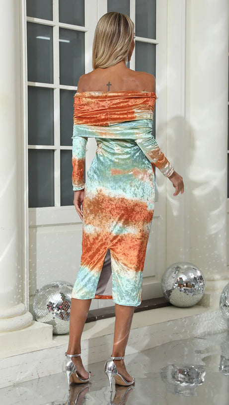 ADELAIDE RUCHED VELVET STRAPLESS MIDI DRESS IN GREEN BROWN