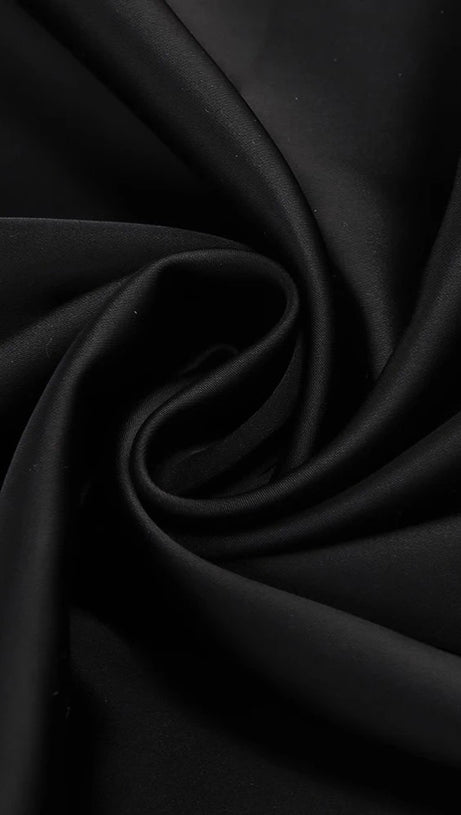 Drapiertes Maxikleid mit One-Shoulder-Träger in Schwarz