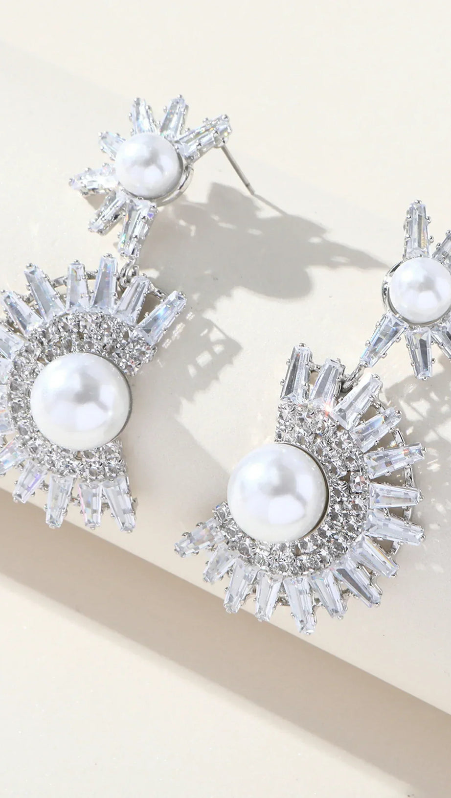 ALAYA FLORAL RHINSTONE PEARL EARRINGS