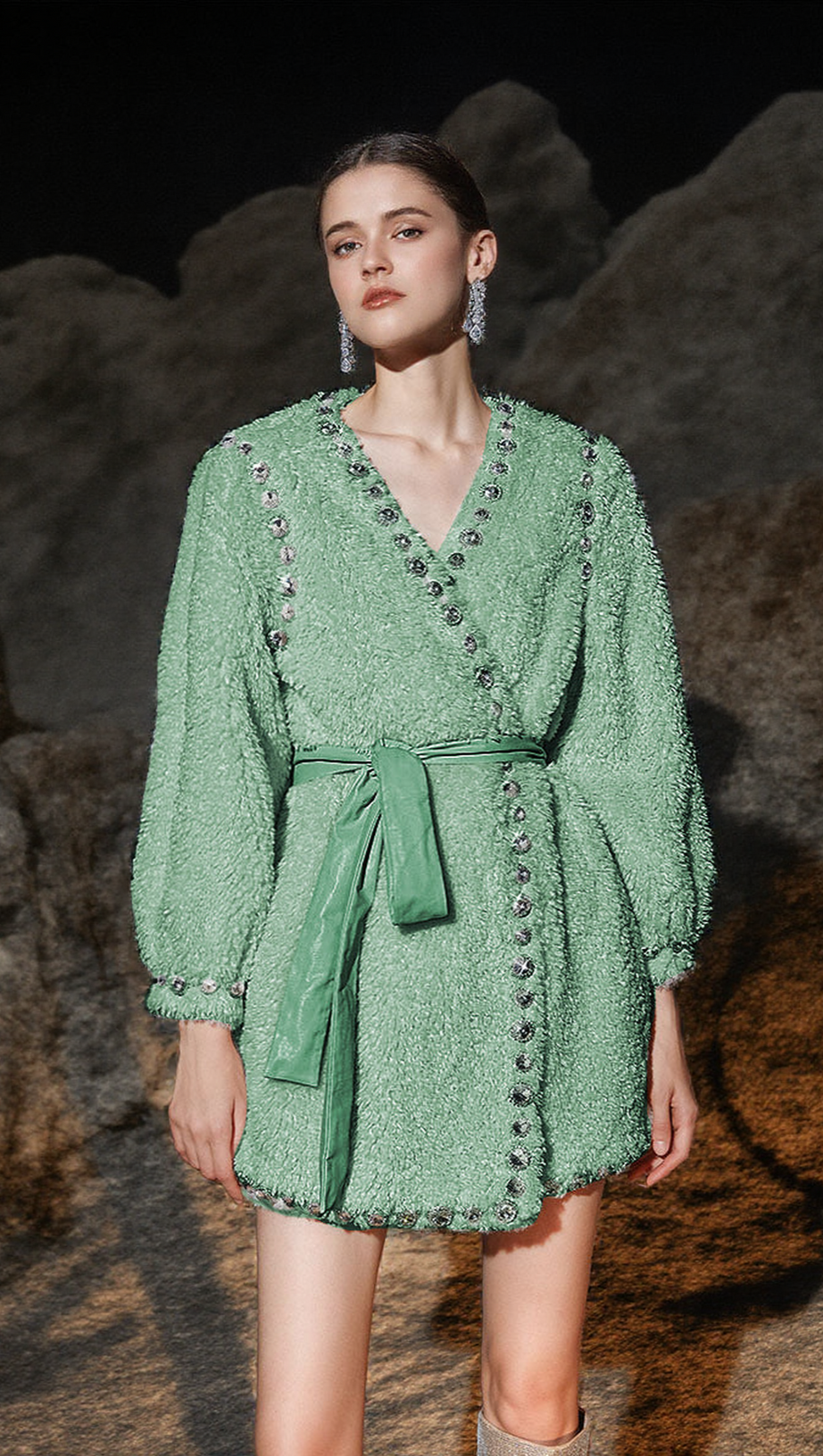 BEIGE V-NECK LONG SLEEVE DIAMOND STUD COAT