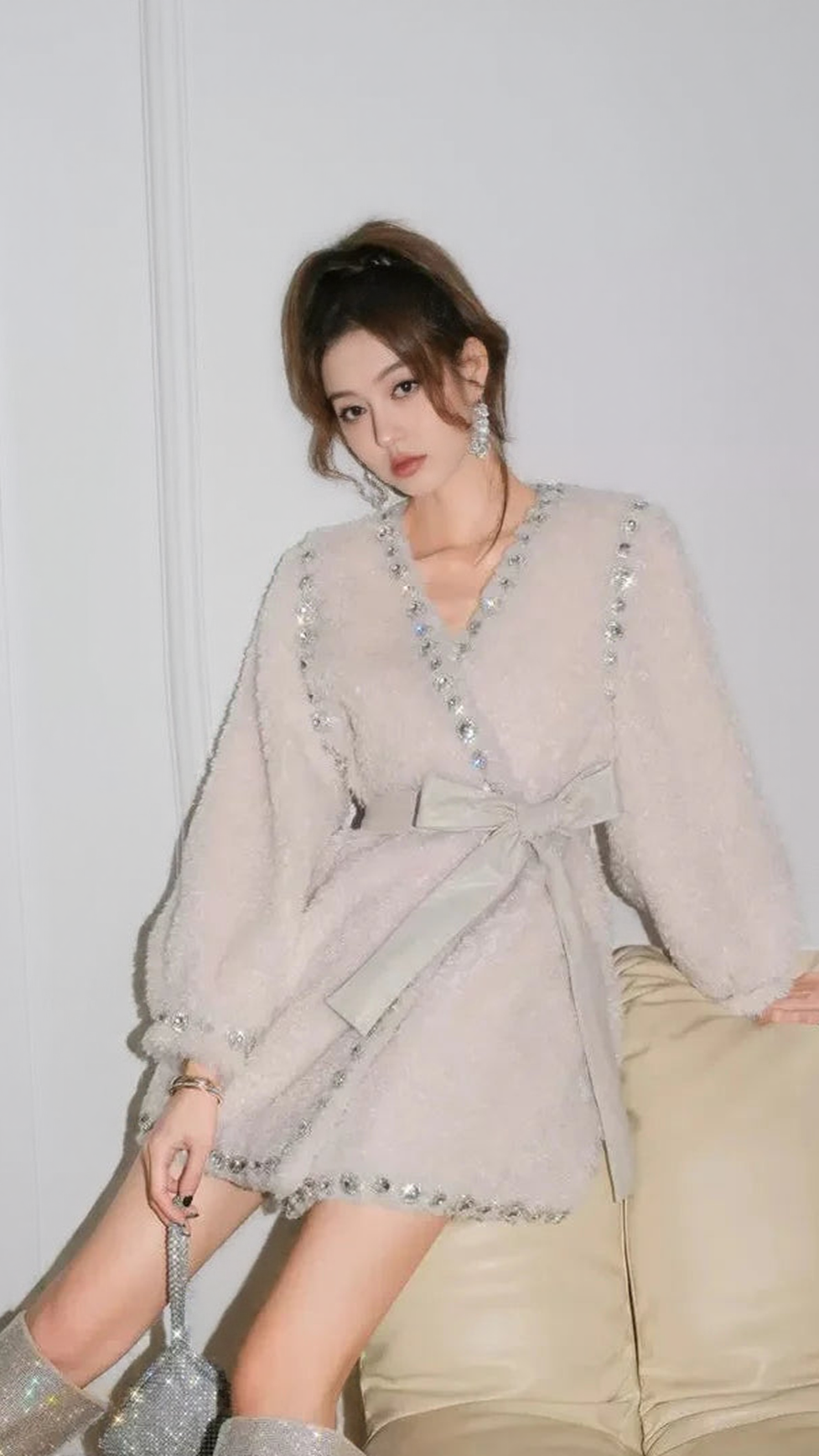 BEIGE V-NECK LONG SLEEVE DIAMOND STUD COAT