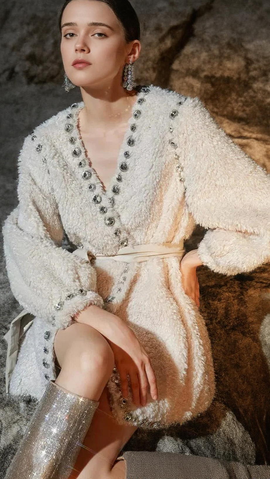 BEIGE V-NECK LONG SLEEVE DIAMOND STUD COAT