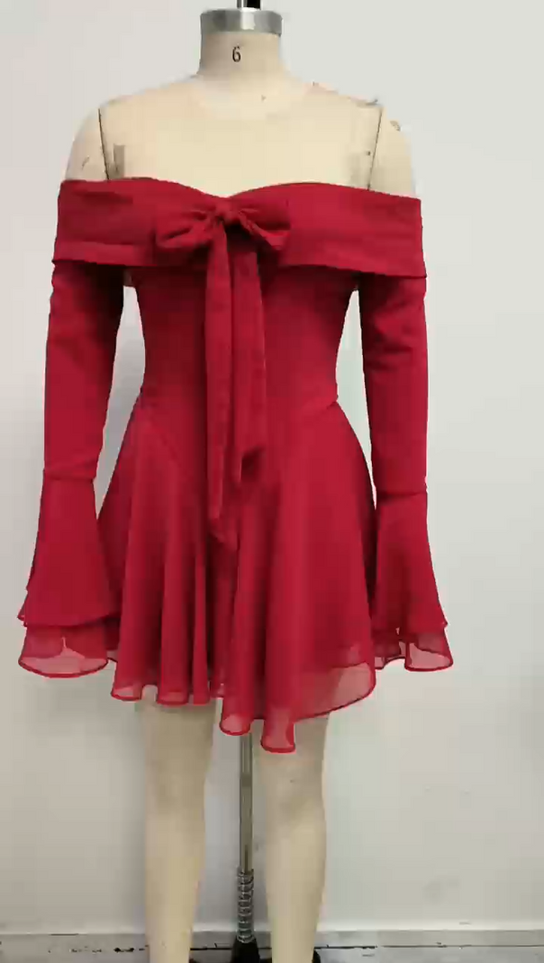 Off-Shoulder-Minikleid mit langen Ärmeln und Schleife in Rot
