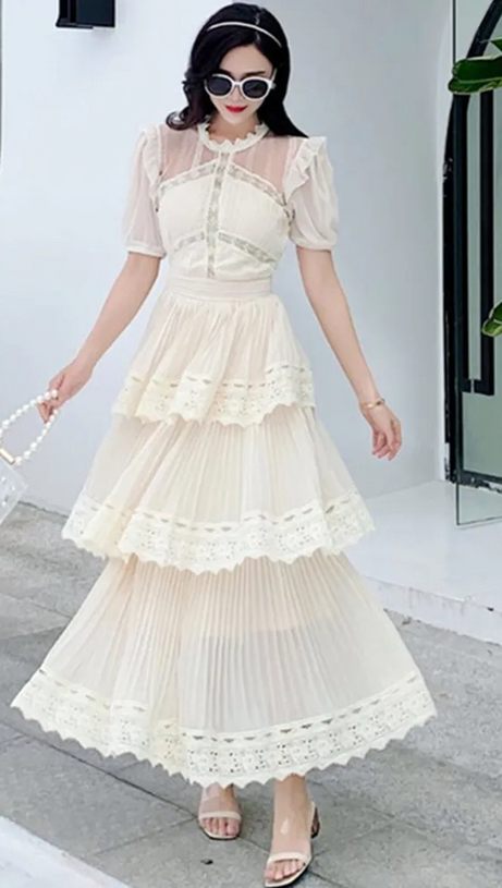 PLEATED LACE MIDI DRESS IN APRICOT