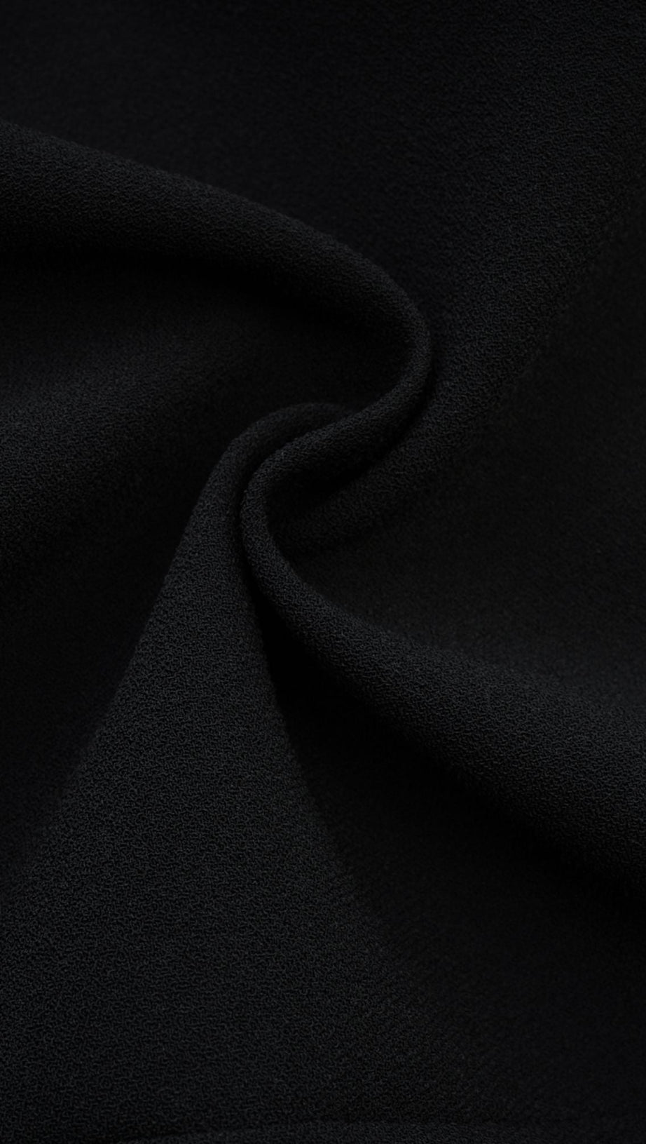 MINI ABITO NERO CON TAGLIO E CRISTALLI