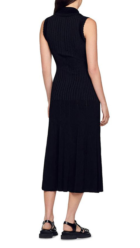 ABITO LUNGO SENZA MANICHE IN MAGLIA A COSTINE 