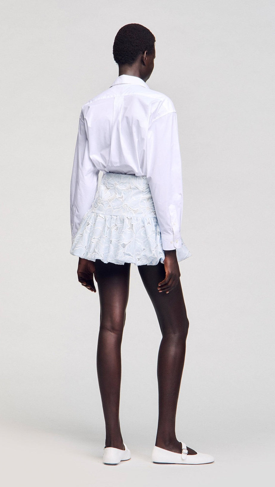 LACE FLOWER EMBROIDERY MINI SKIRT IN SKY BLUE