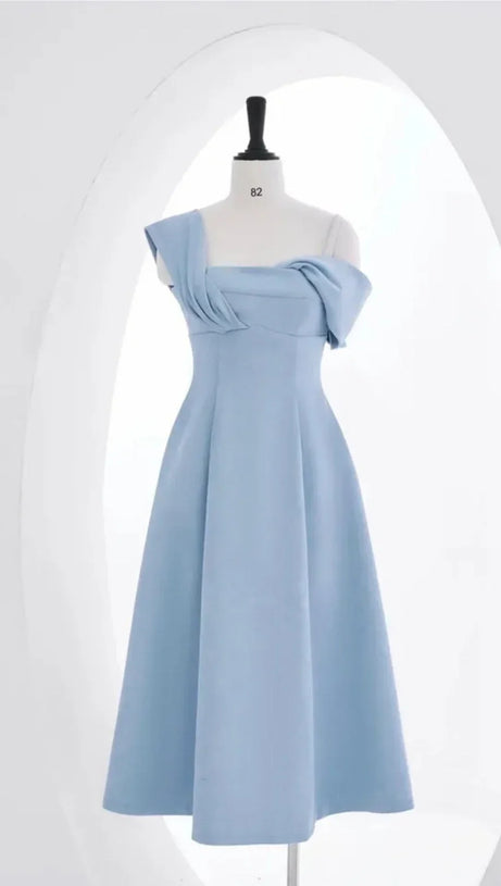 NAOMI ONE-SHOULDER STRAP MIDI DRESS IN BLUE