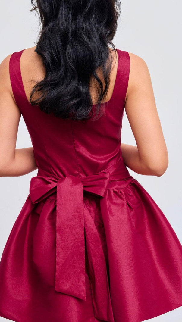 AIIZIE SQUARE NECK BOWKNOT ZIPPER MINI DRESS IN RED - product image