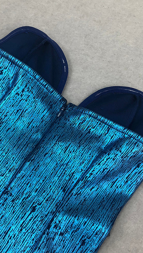 ABITO CON STAMPA DI STRASS SENZA SPALLINE