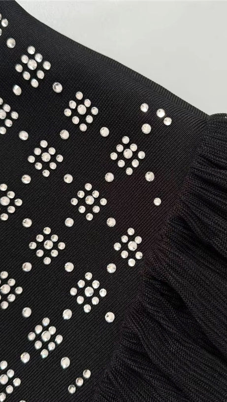 ABITO LUNGO SENZA SPALLINE CON VOLANT DI CRISTALLI NERO