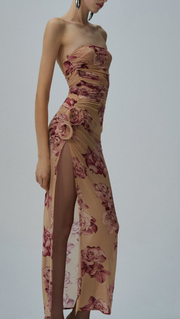AIIZIE TAYSIA FLORAL STRAPLESS RUCHED MIDI DRESS - product image