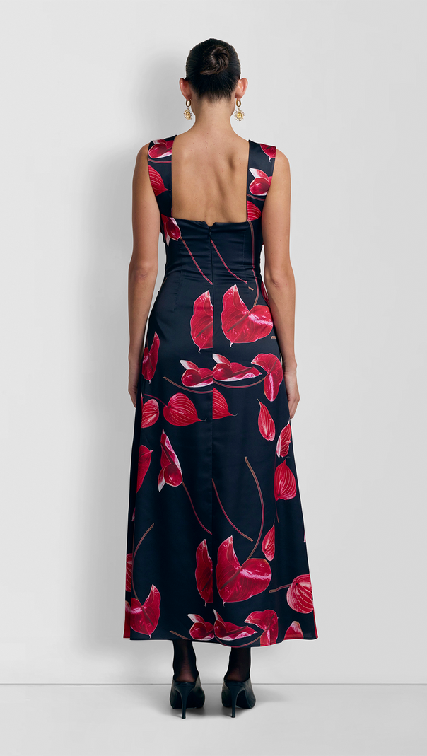 AIIZIE CUT OUT MIDI DRESS - NOIR ANTHURIUM - product image