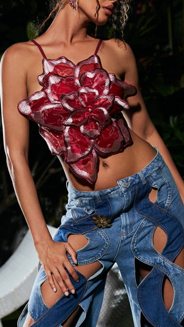AIIZIE BACKLESS LACE FLOWER TOP - product image
