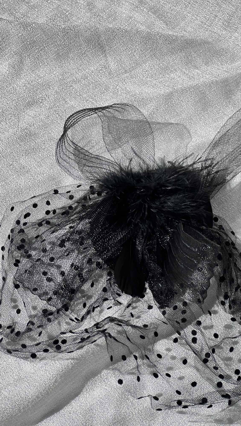 FEATHER MESH COCKTAIL HAT