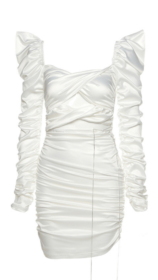 Weißes Kleid mit Cut-Outs und Flecken
