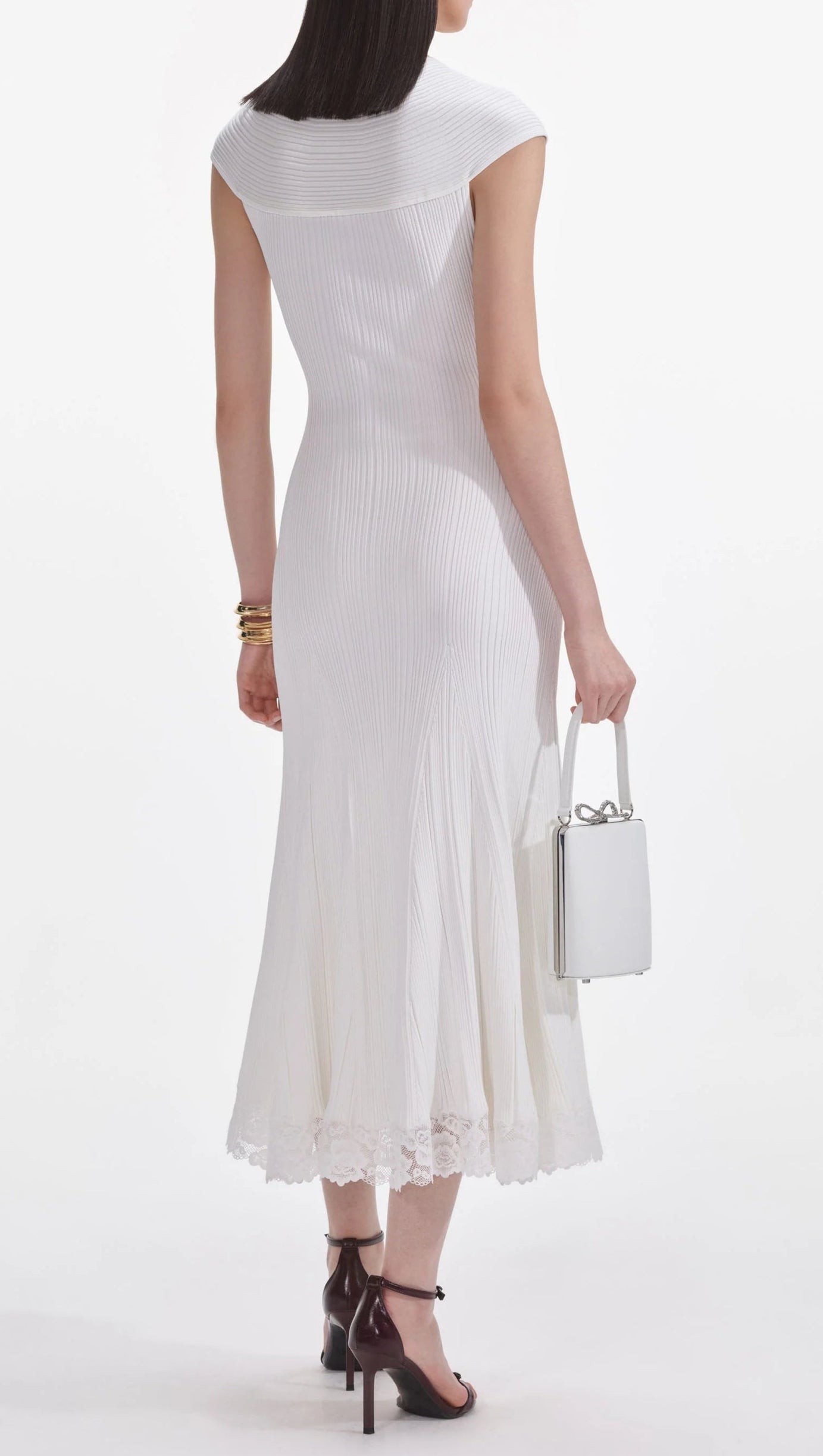 Weißes Midikleid aus Strick mit Spitzeneinsatz