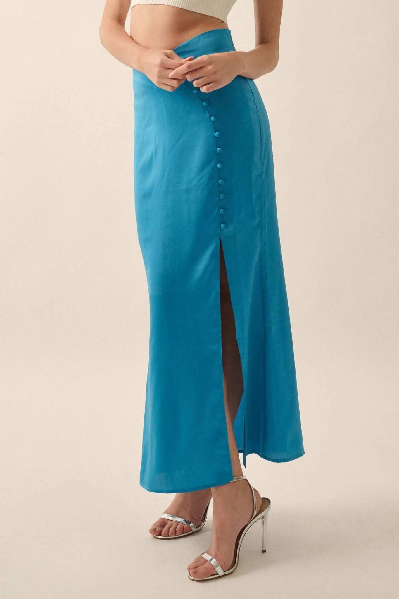 Curve Matte Satin Buttoned Maxi Skirt