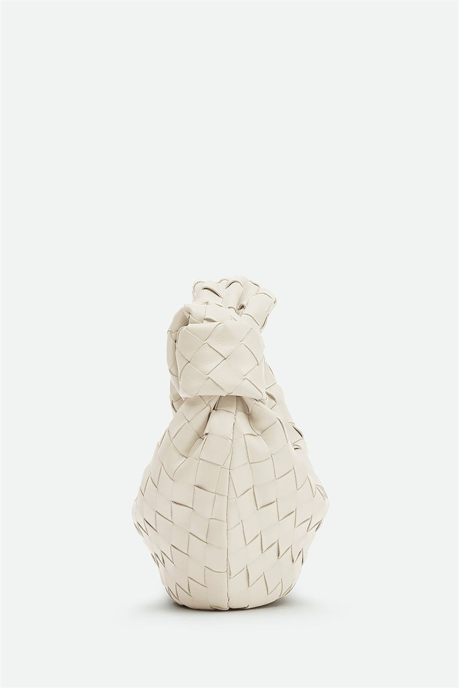 ZARIAH WEAVE KNOT CLUTCH BAG - WHITE