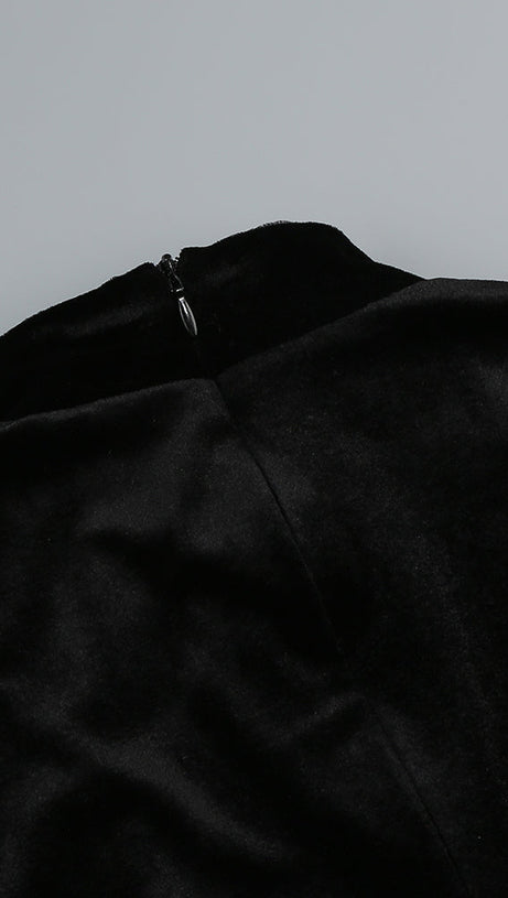 MINI ABITO IN VELLUTO PERLATO A MANICHE LUNGHE AGNES MOCK NERO