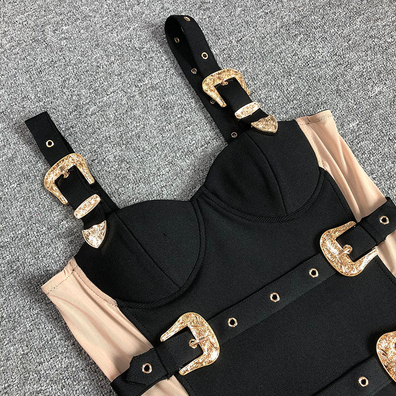 DARLENE – SCHWARZES, figurbetontes Minikleid mit Gürtelverzierung