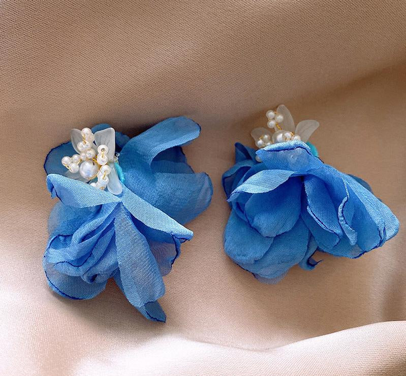 DREW BLUE FLOWER EARRINGS