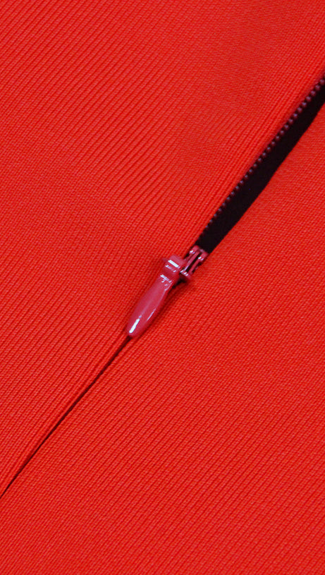 CUT OUT KNIT BANDAGE MIDI DRESS IN RED