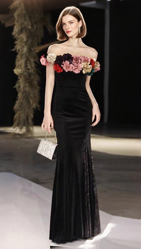 ONE-SHOULDER GOLD VELVET FISHTAIL MAXI DRESS IN BLACK