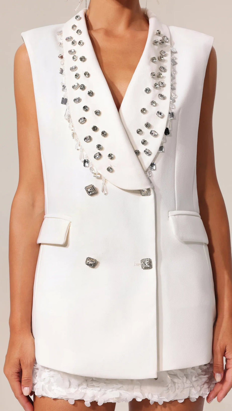 WHITE V-NECK SLEEVELESS DIAMOND MIDI SUIT TOP