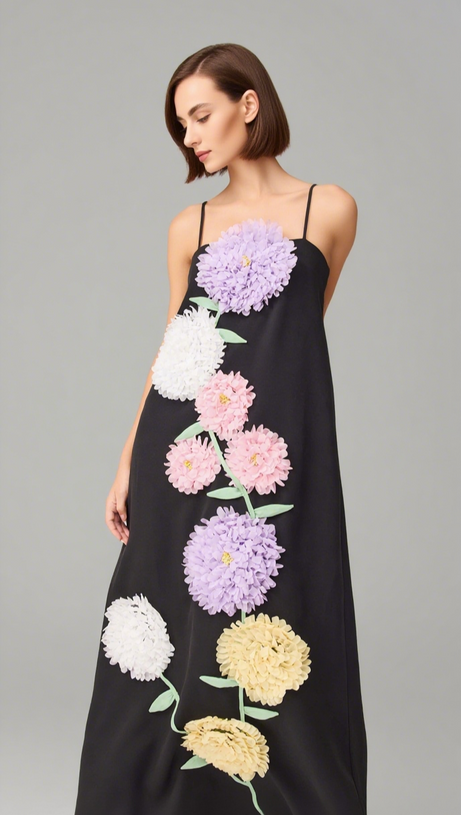 KRISTIN BUTTERCUP EMBROIDERED MAXI DRESS IN BLACK