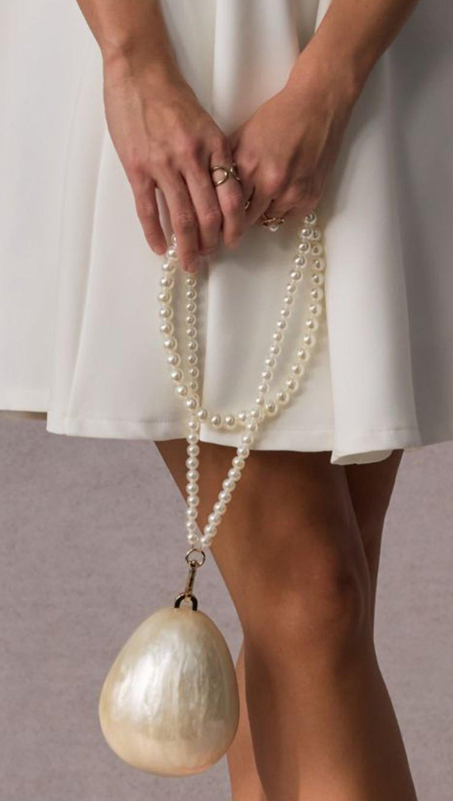 PEARL STRAP EGG BAG