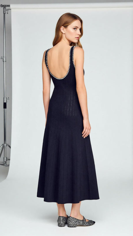 Chic Beaded Rib Knit Sleeveless Midi Dress with Pockets