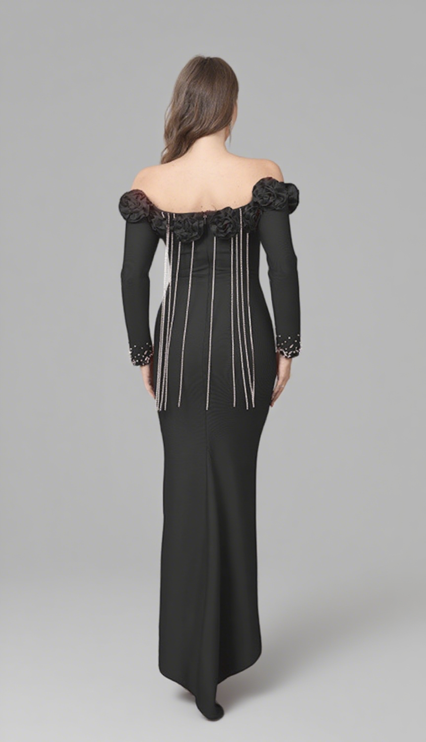 Schulterfreies Kleid mit Blumenbesatz und Strassverzierung in Schwarz