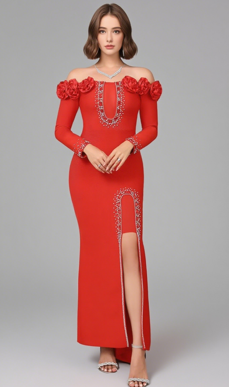 Abito da sera con spalle scoperte, finiture floreali e strass, rosso
