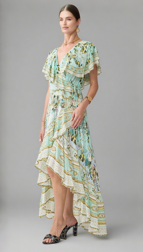 ABITO LUNGO IN SETA CON SCOLLO A V, ORLO IRREGOLARE, STAMPATO MULTICOLORE VERDE