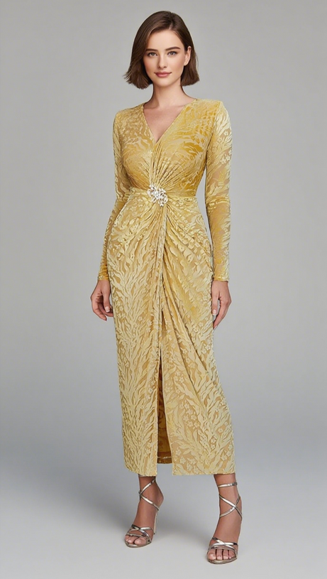 FLORAL - PATTERNED V - NECK LONG - SLEEVE MIDI DRESS IN GOLD
