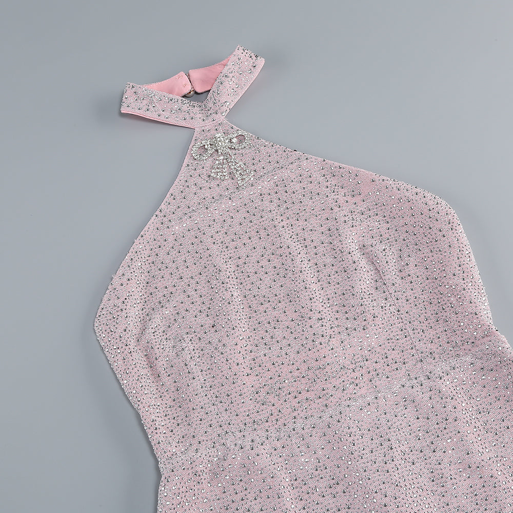 RÜCKENFREIES, MIT KRISTALL VERZIERTES MAXIKLEID IN PINK
