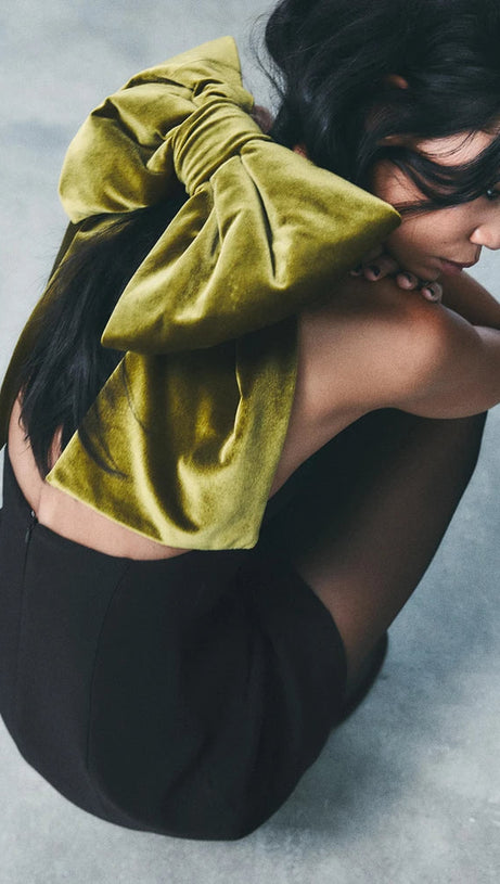 VELVET BOW MINI DRESS IN BLACK