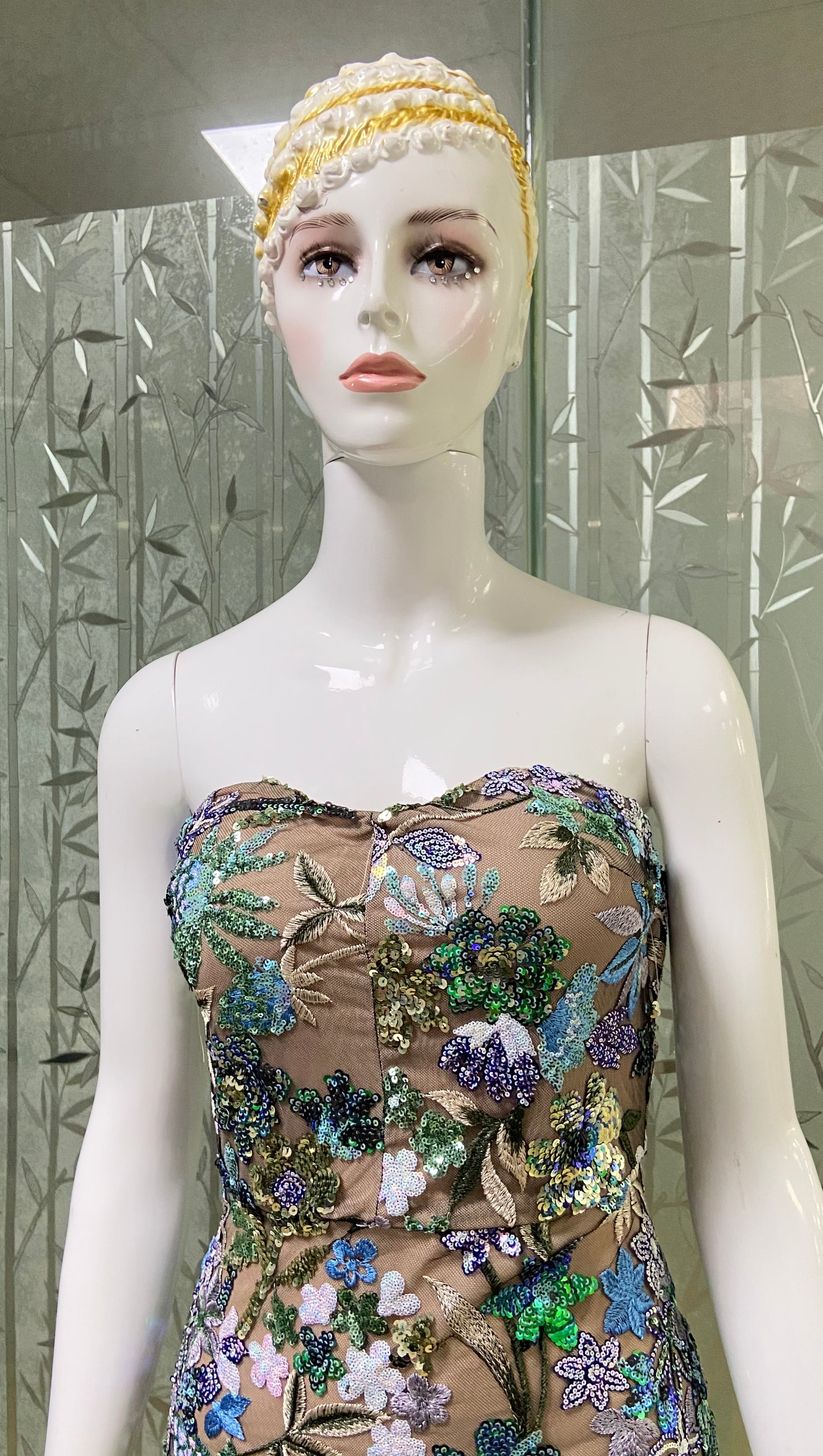 Trägerloses Maxikleid mit Paillettenstickerei Dahlia grün