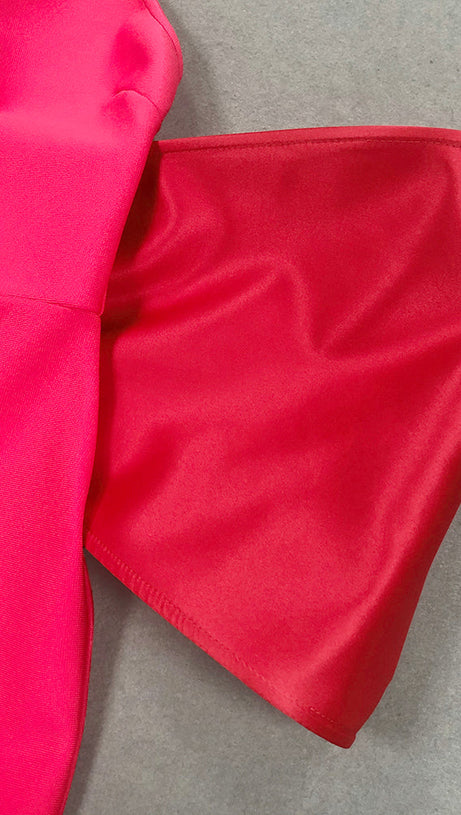 ABITO LUNGO CON BENDAGGIO E SCHIENA SENZA FIOCCO IN ROSSO