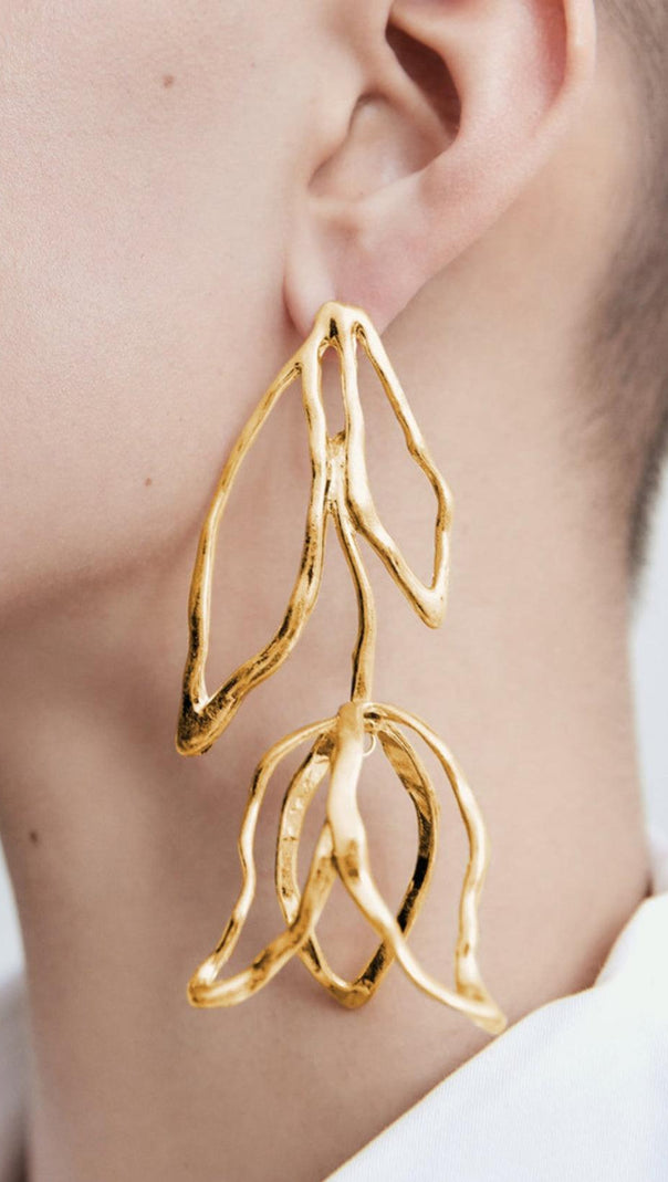 AIIZIE DORCAS GOLD FLOWER EARRINGS - product image