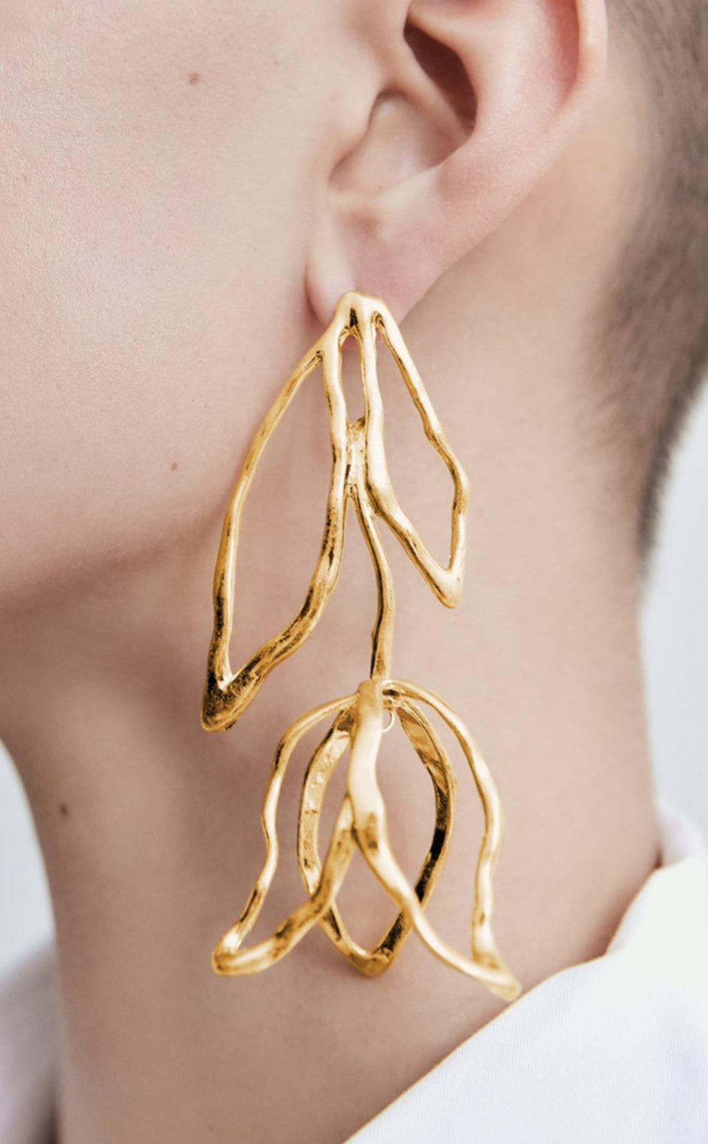 DORCAS GOLD FLOWER EARRINGS