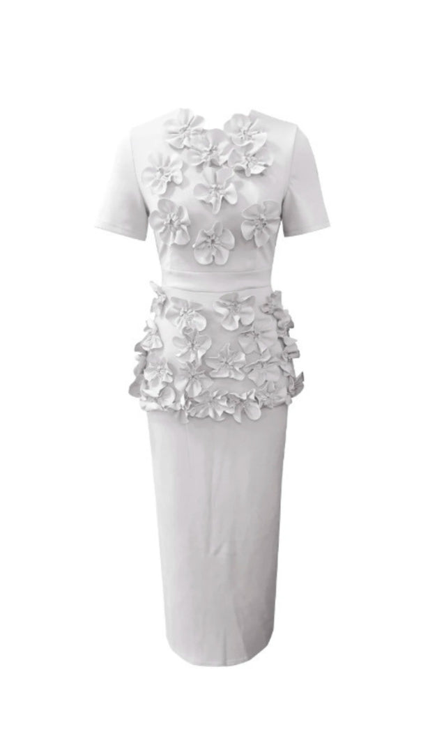 AIIZIE TRISTA FLOWER TWO-PIECE SET IN WHITE - product image