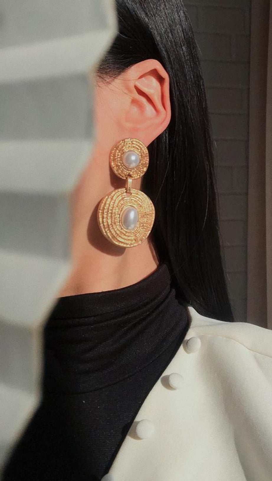 SPIRAL CIRCLE PEARL EARRINGS