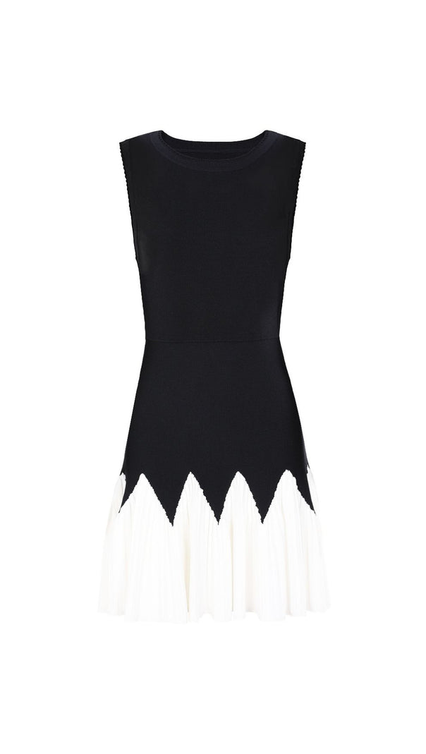 AIIZIE Julinka Chic Two-Tone Knit Pleated Mini Dress | Black & White Scallop Design - product image
