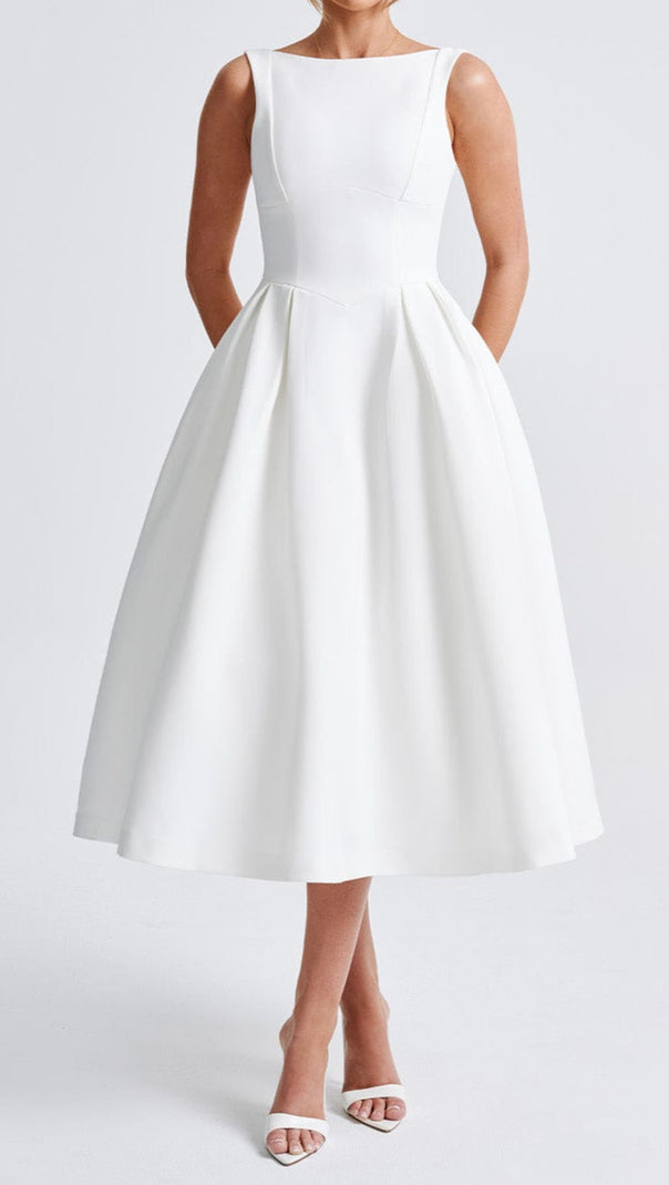 Clarabella – Ärmelloses Midikleid in Weiß