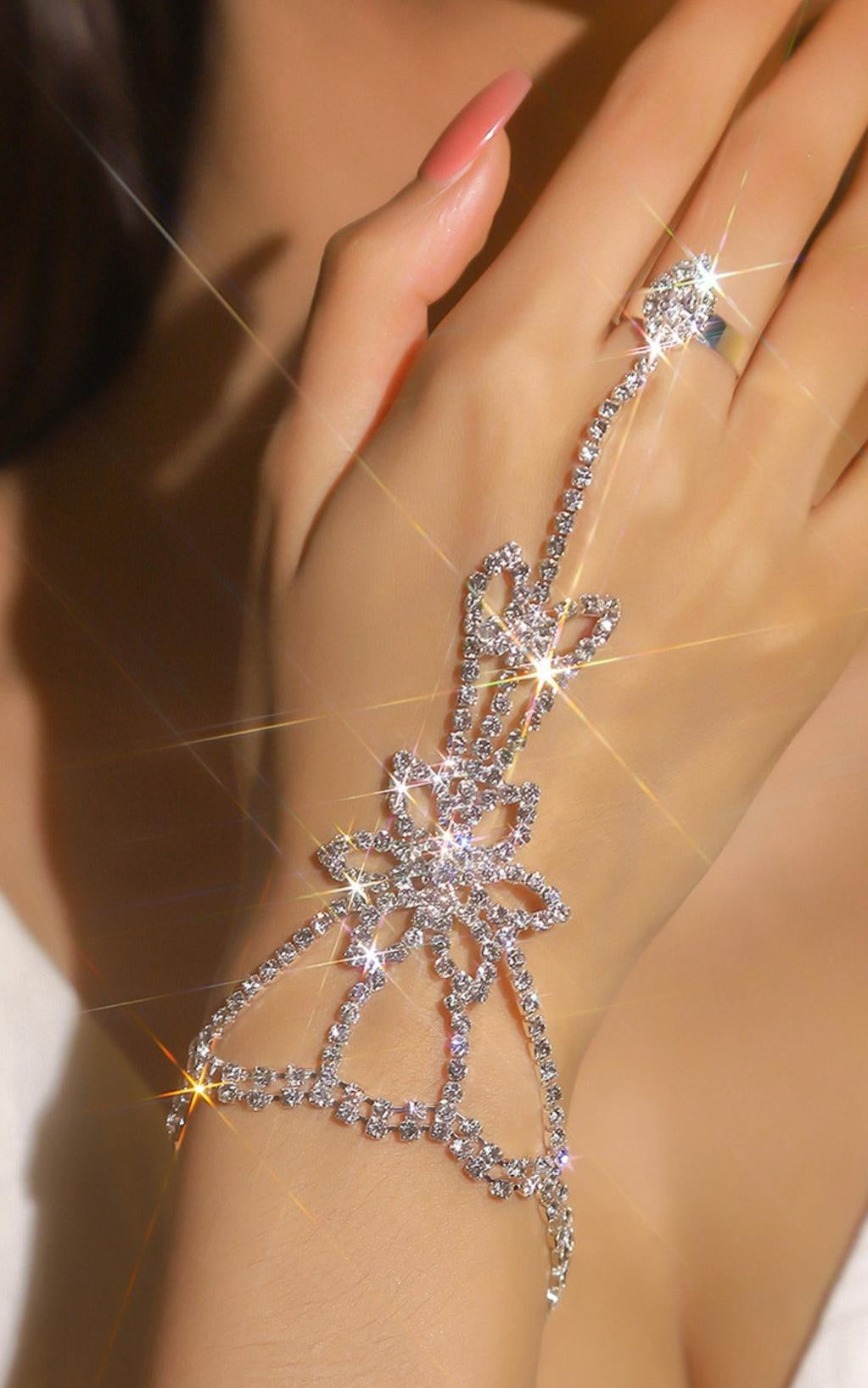 DUCHESS RHINESTONE INTERFINGER BRACELET