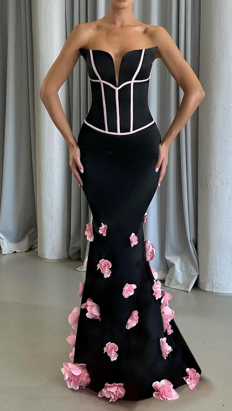Trägerloses Maxikleid mit Blumenverzierung in Schwarz