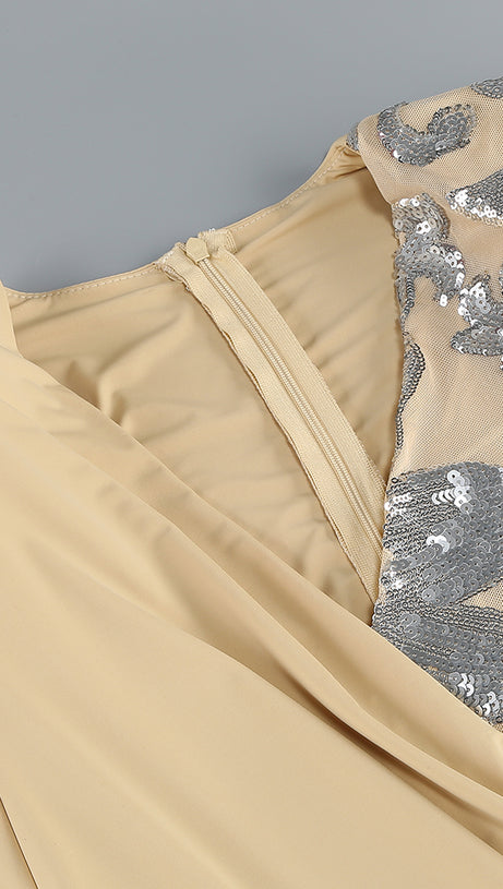 Langarm-Jumpsuit mit Pailletten in Sandsilber