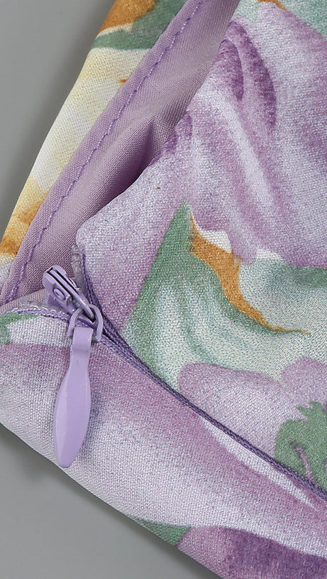 ABITO MIDI ASIMMETRICO CON MANICA MONOSPALLA E VOLANT